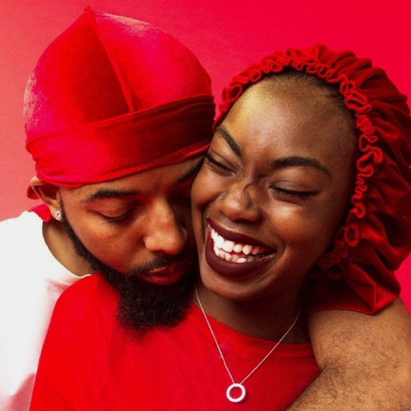 Les avantages du bonnet en satin pour préserver la santé de vos cheveux et de votre peau