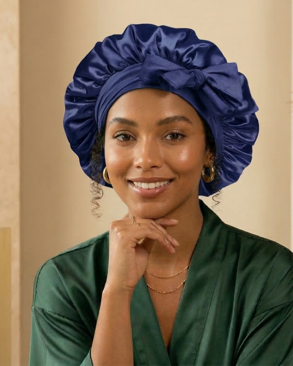 Bonnet en Satin Ajustable Bleu Marine