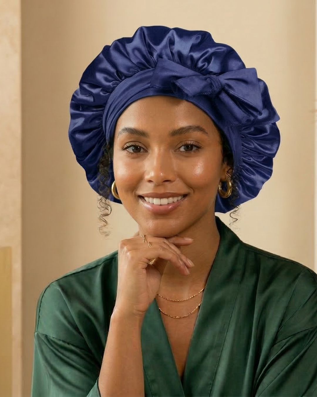 Bonnet en Satin Ajustable Bleu Marine